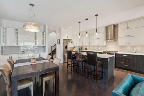 1811 31 Avenue Sw, Calgary, AB - Indoor