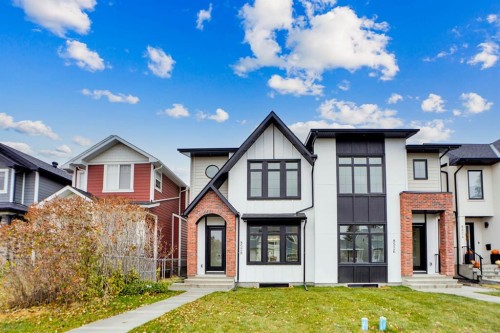 8528 47 Avenue Nw, Calgary, AB - Outdoor With Facade