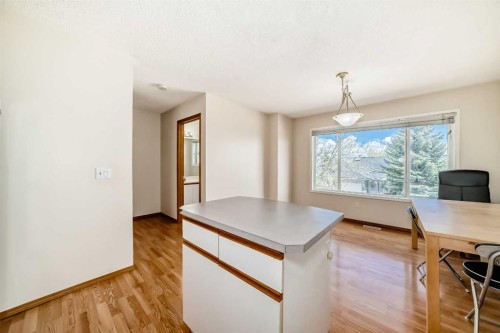 31 Harvest Oak Circle Ne, Calgary, AB - Indoor Photo Showing Other Room