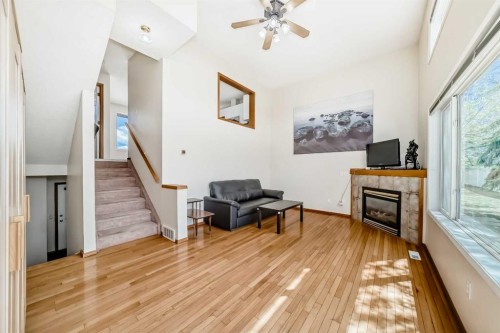 31 Harvest Oak Circle Ne, Calgary, AB - Indoor With Fireplace