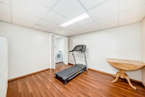 31 Harvest Oak Circle Ne, Calgary, AB - Indoor Photo Showing Gym Room