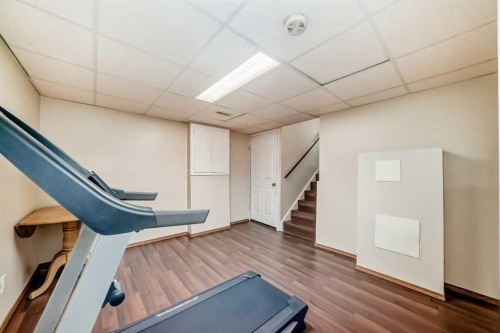 31 Harvest Oak Circle Ne, Calgary, AB - Indoor Photo Showing Other Room