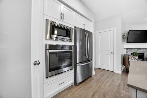 68 Nolancrest Circle Nw, Calgary, AB - Indoor Photo Showing Kitchen
