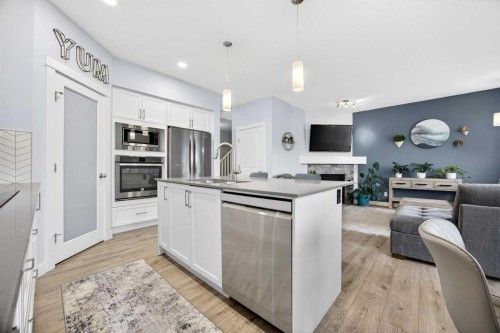 68 Nolancrest Circle Nw, Calgary, AB - Indoor Photo Showing Kitchen With Upgraded Kitchen