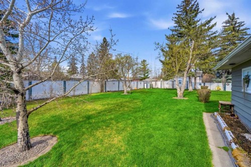 8303 Bowglen Road Nw, Calgary, AB 