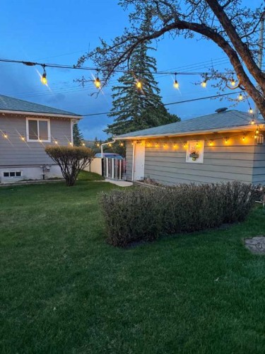 8303 Bowglen Road Nw, Calgary, AB 