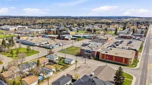8303 Bowglen Road Nw, Calgary, AB 