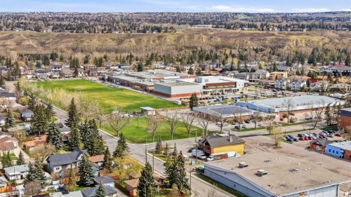 8303 Bowglen Road Nw, Calgary, AB 