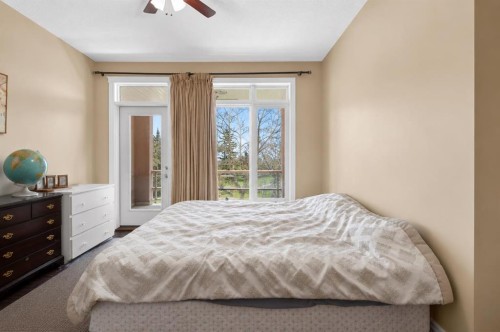 7305-14 Hemlock Crescent Sw, Calgary, AB - Indoor Photo Showing Bedroom