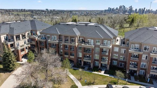7305-14 Hemlock Crescent Sw, Calgary, AB - Outdoor