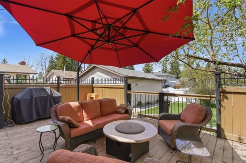 5012 Valiant Drive Nw, Calgary, AB - Outdoor With Deck Patio Veranda With Exterior