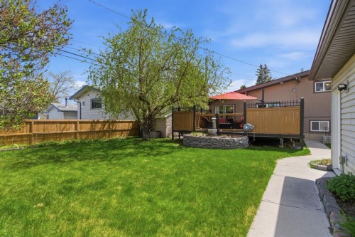 5012 Valiant Drive Nw, Calgary, AB - Outdoor With Deck Patio Veranda