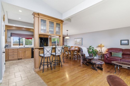 5012 Valiant Drive Nw, Calgary, AB - Indoor Photo Showing Other Room