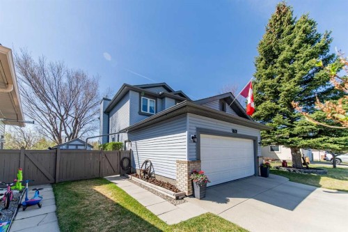 76 Sunset Crescent, Okotoks, AB - Outdoor