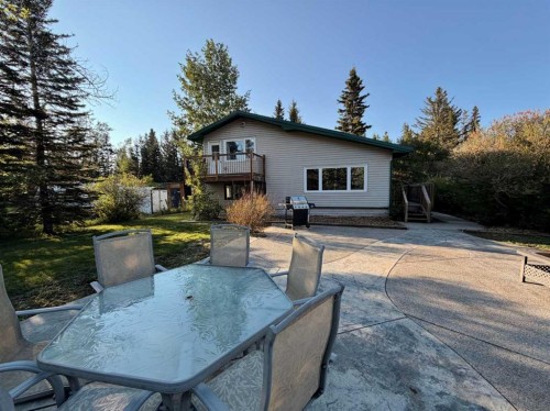 987 1 Avenue, Sundre, AB - Outdoor With Deck Patio Veranda