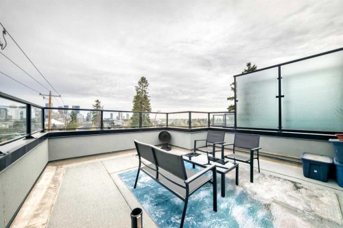 67 30 Avenue Sw, Calgary, AB - Outdoor With Balcony With Deck Patio Veranda
