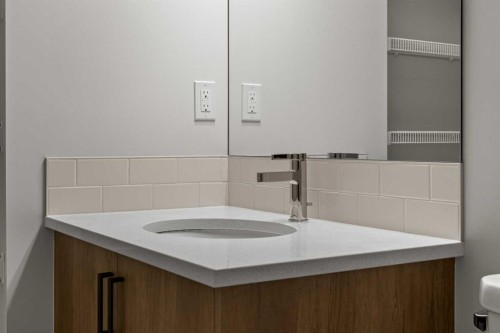 117 Bridgeport Gate, Chestermere, AB - Indoor Photo Showing Bathroom