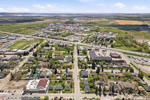 224A 5 Avenue, Strathmore, AB - Outdoor With View