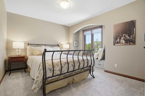12 Aspen Cliff Close Sw, Calgary, AB - Indoor Photo Showing Bedroom
