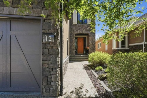 12 Aspen Cliff Close Sw, Calgary, AB - Outdoor