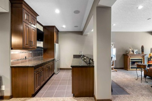 12 Aspen Cliff Close Sw, Calgary, AB - Indoor