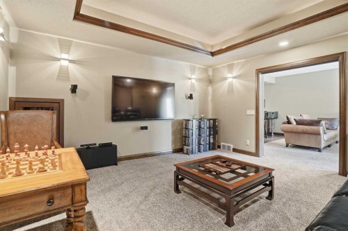 12 Aspen Cliff Close Sw, Calgary, AB - Indoor