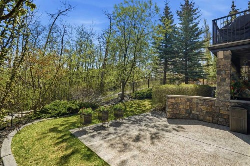 12 Aspen Cliff Close Sw, Calgary, AB - Outdoor