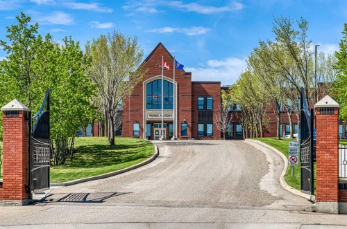 12 Aspen Cliff Close Sw, Calgary, AB - Outdoor