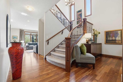 12 Aspen Cliff Close Sw, Calgary, AB - Indoor Photo Showing Other Room