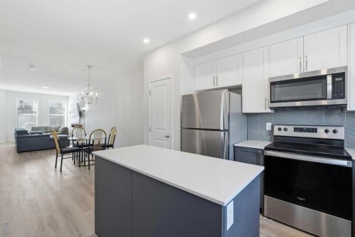 200 Corner Meadows Way Ne, Calgary, AB 