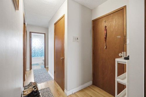 1405 17 Avenue Nw, Calgary, AB 