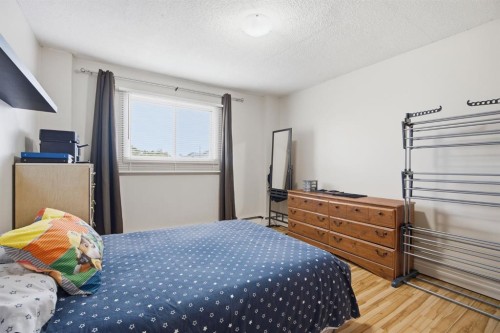 1405 17 Avenue Nw, Calgary, AB 