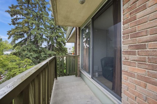 1405 17 Avenue Nw, Calgary, AB 