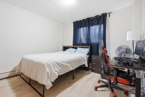 1405 17 Avenue Nw, Calgary, AB 