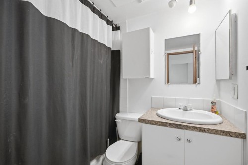1405 17 Avenue Nw, Calgary, AB 