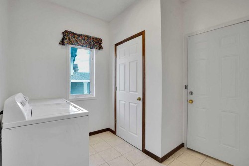 9143 Edgebrook Drive Nw, Calgary, AB - Indoor