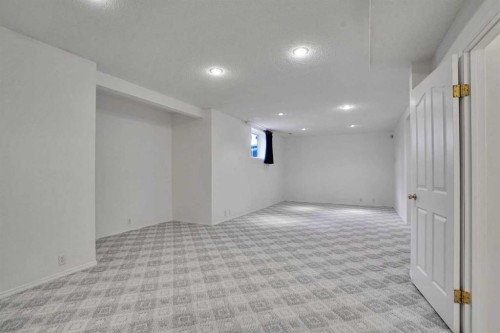 9143 Edgebrook Drive Nw, Calgary, AB - Indoor