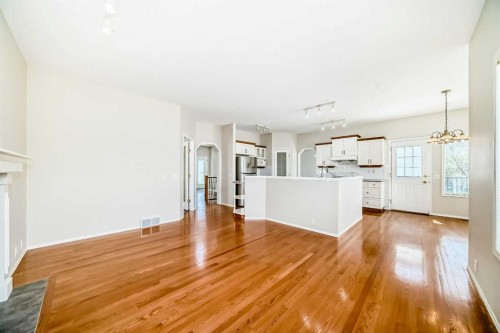 68 Scenic View Close Nw, Calgary, AB - Indoor