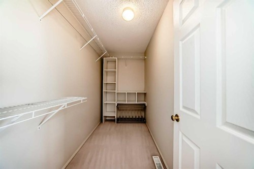 68 Scenic View Close Nw, Calgary, AB - Indoor