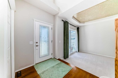 68 Scenic View Close Nw, Calgary, AB - Indoor Photo Showing Other Room