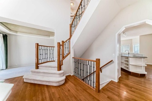 68 Scenic View Close Nw, Calgary, AB - Indoor Photo Showing Other Room