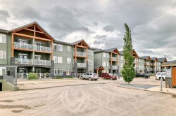 111-1005B Westmount Drive Strathmore, AB T1P 0C3