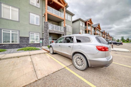 111-1005B Westmount Drive, Strathmore, AB - Outdoor
