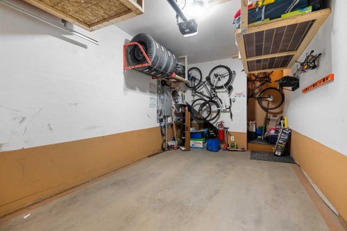 153 Savanna Walk Ne, Calgary, AB - Indoor Photo Showing Garage