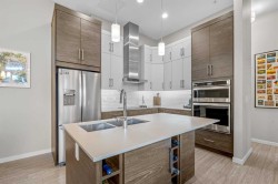 124 Mahogany Centre SE Calgary, AB T3M 2Y1