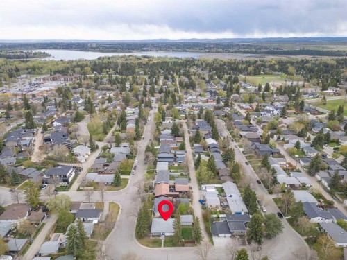 6004 Lloyd Crescent Sw, Calgary, AB - Outdoor With View