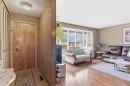 6004 Lloyd Crescent Sw, Calgary, AB  - Indoor Photo Showing Living Room 