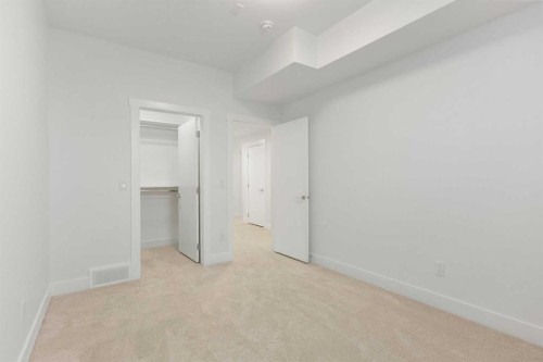376 Muirfield Crescent, Lyalta, AB - Indoor Photo Showing Bathroom