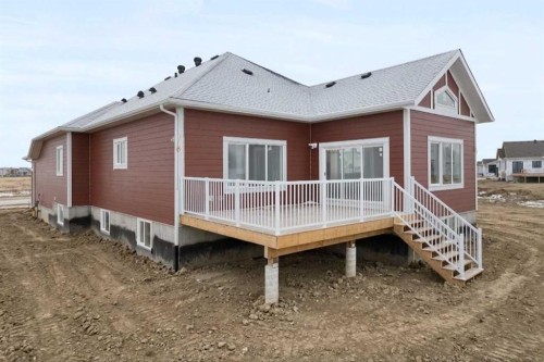 376 Muirfield Crescent, Lyalta, AB - Outdoor With Deck Patio Veranda