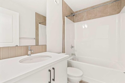 885 Livingston View Ne, Calgary, AB - Indoor Photo Showing Bathroom